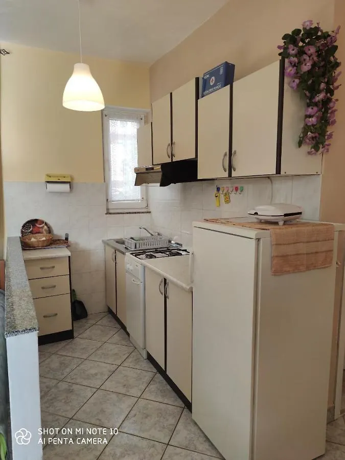 Apartments Davor 乌马格
