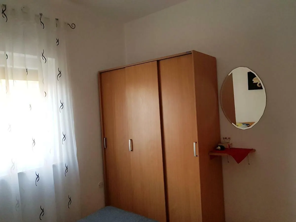 Apartments Davor 乌马格